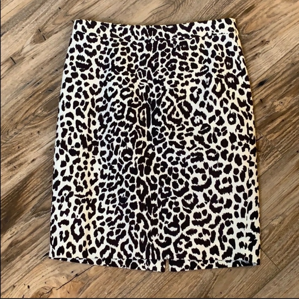 Leopard print skirt